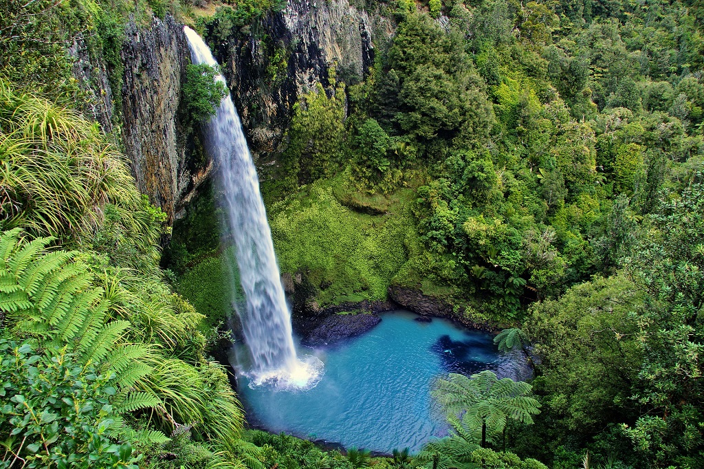 nuova-zelanda-cascata-velo-da-sposa