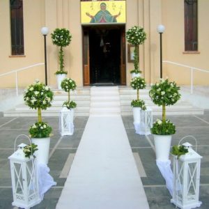 Idee per decorare la chiesa il giorno delle nozze 11
